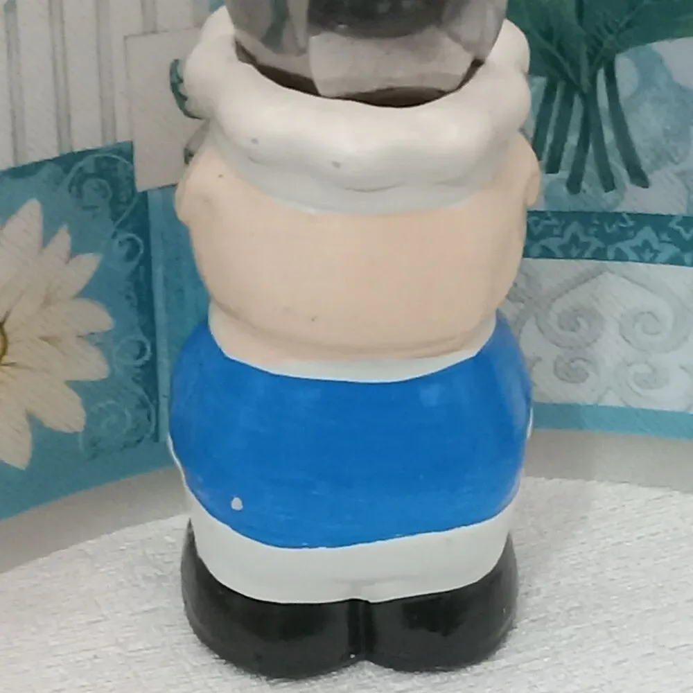 Unbranded novelty cartoonish